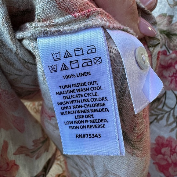 Joie Women’s Pink and Beige Linen Floral Shirt Size Small - Picture 2 of 5